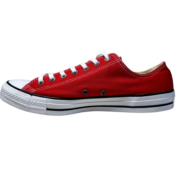 Converse All Stars Men’s Size 12 Classic Red Low Top Sneakers  - NWOB - Picture 3 of 9